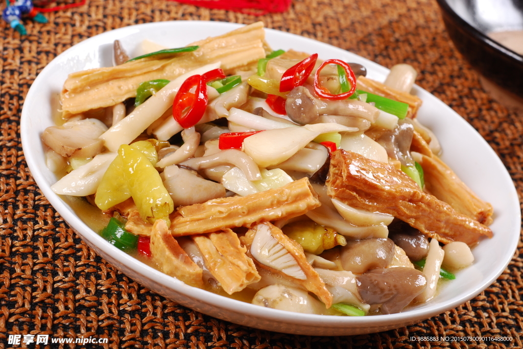枝竹烩野菌