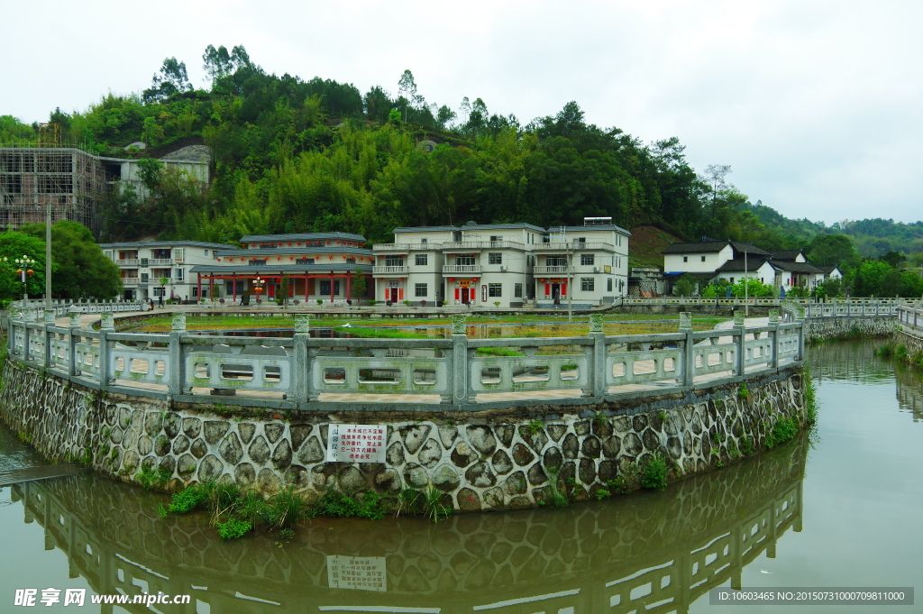 广东名村 河床岛屿