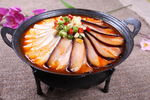 里腊肉炖熏干