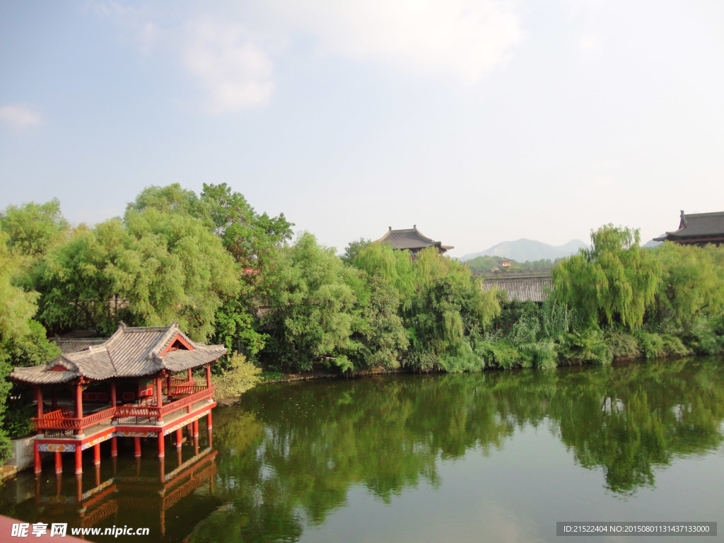 桥上的风景