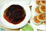扣肉夹馍