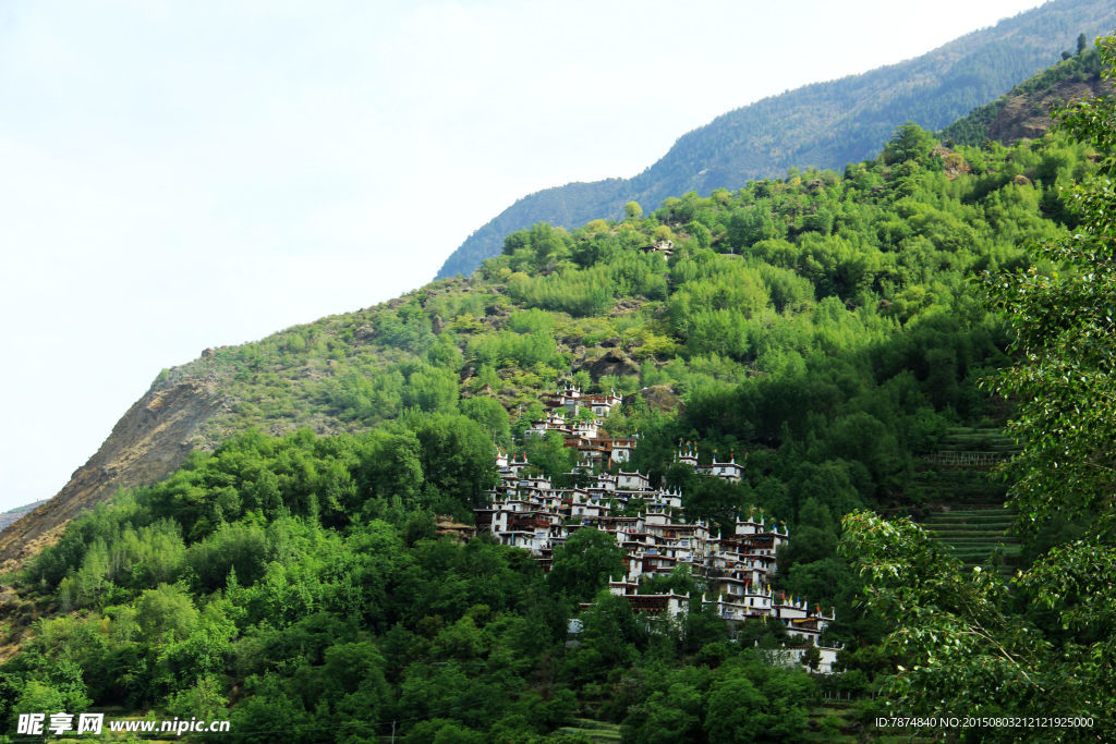 墨尔多神山