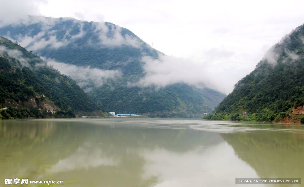 雾绕大渡河 大渡河风光