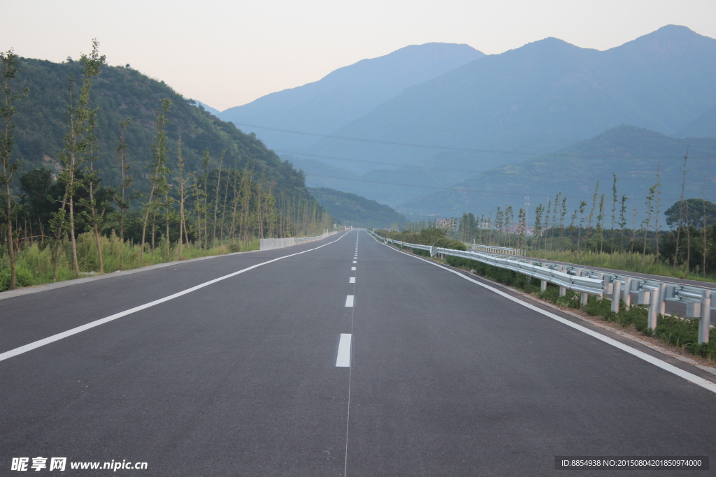 新马路