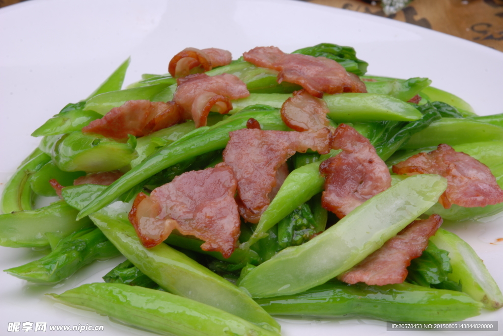 广东菜心炒培根