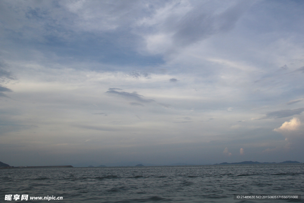 大海蓝天