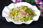 黄花菜炒肉丝