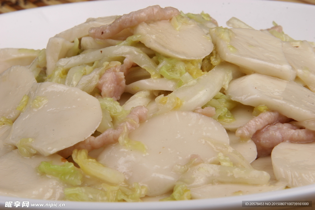 黄芽菜肉丝炒年糕