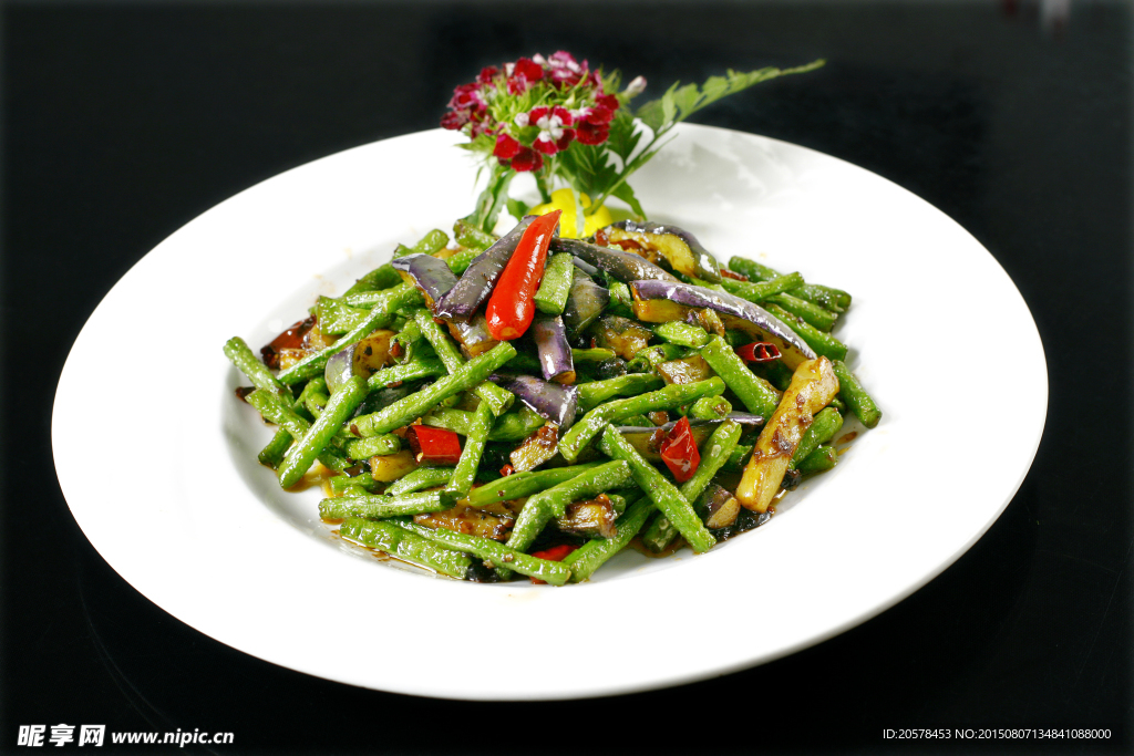豆角焖仔茄