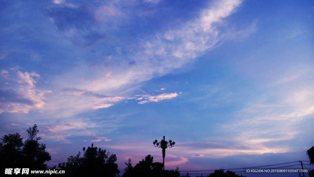 天空