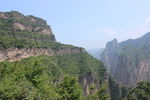 巍峨山峰
