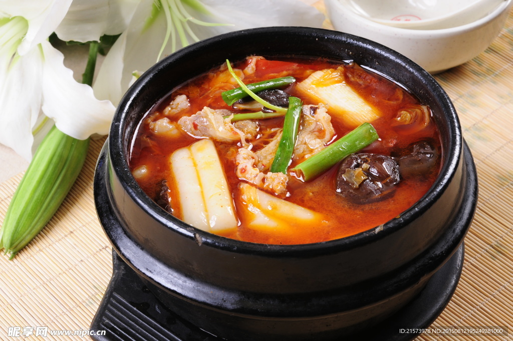 泡菜炖年糕