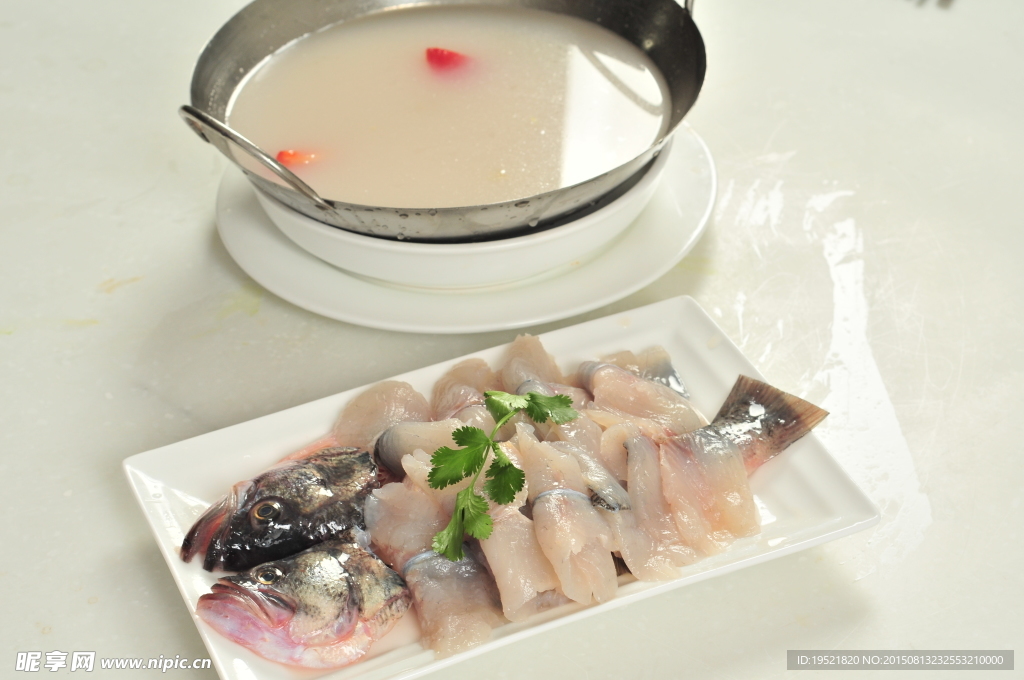 锅仔味菜鲈鱼