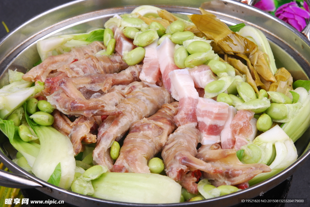 鸭三宝锅仔
