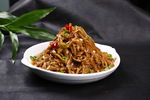 茄丝肉沫炒粉