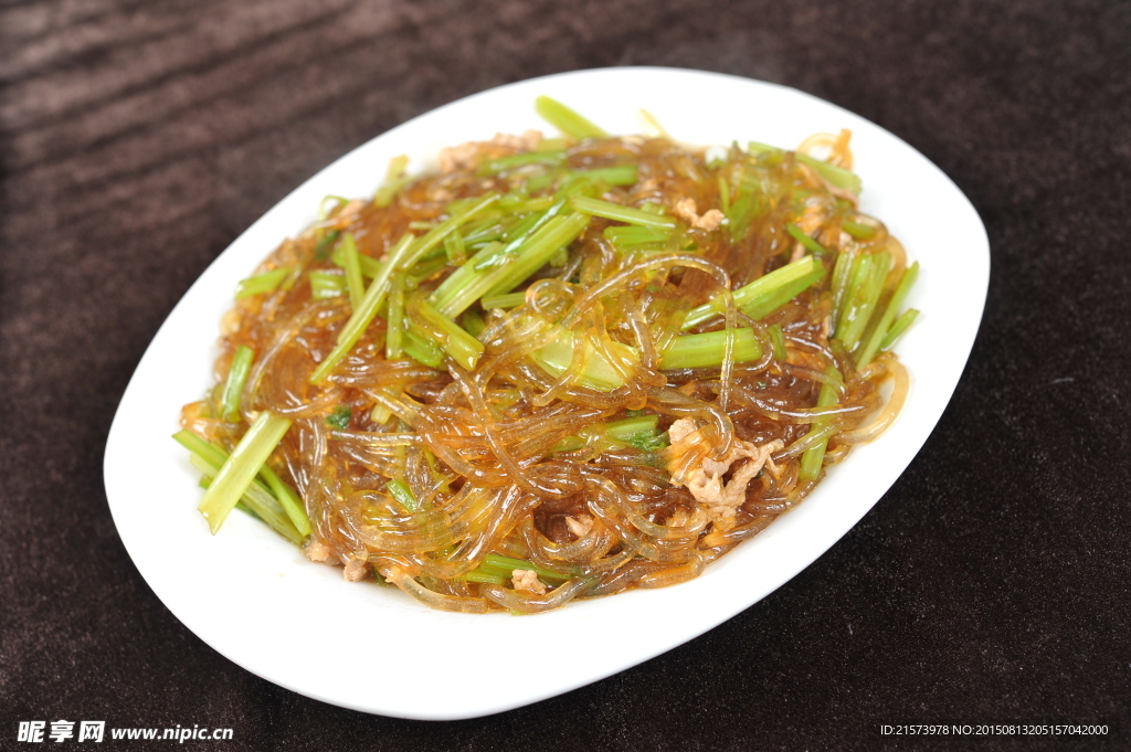 芹菜炒粉