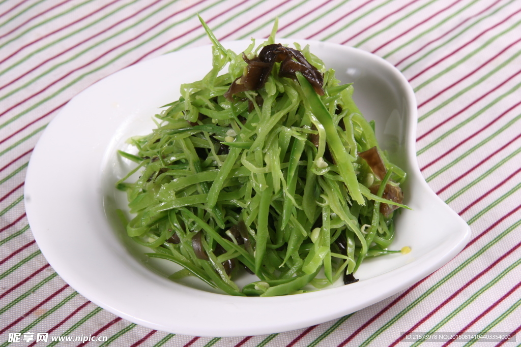 荷兰豆拌黑木耳