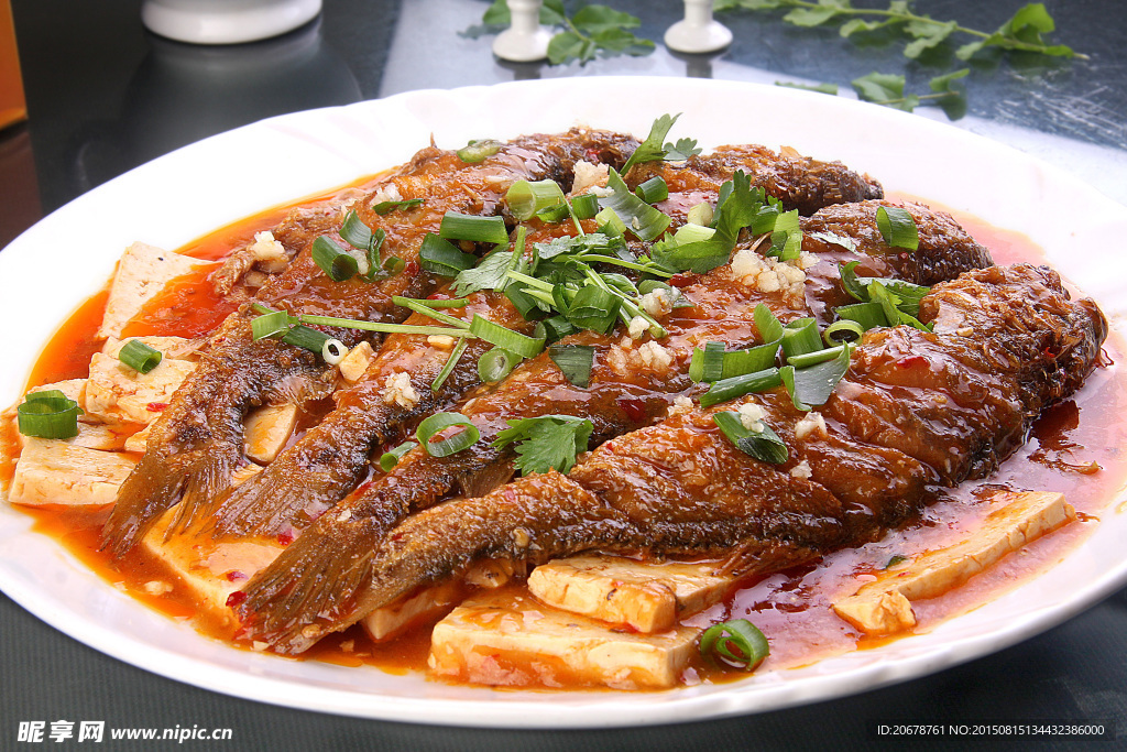 黄鱼焖豆腐