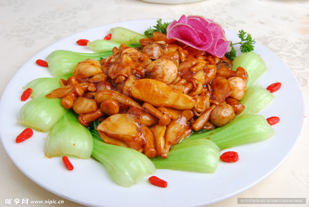 野山菌烧鸽蛋