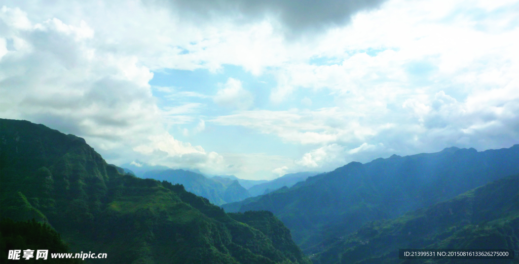 白云和山