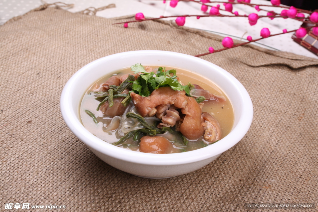 猪手炖干豆角