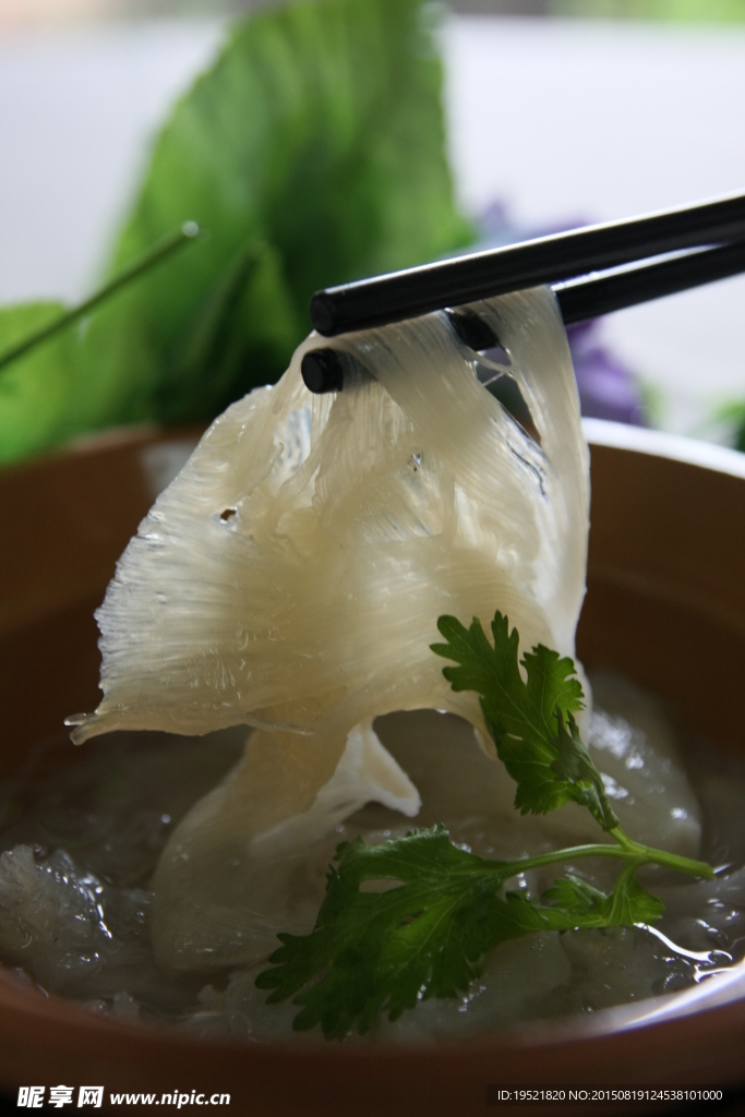 港式煲仔翅