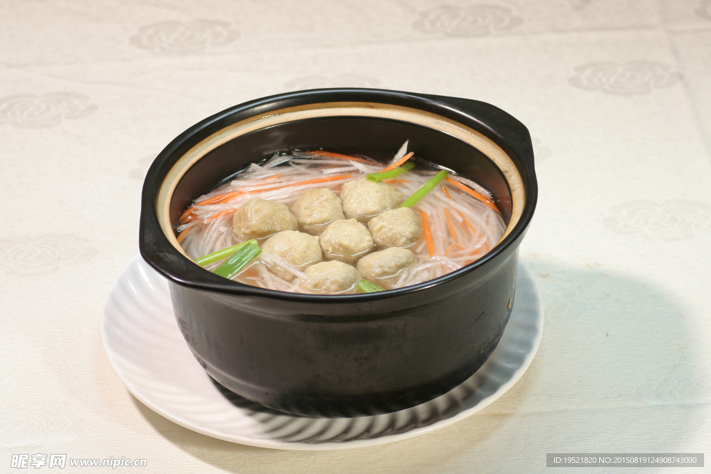 萝卜冬菜贡丸煲