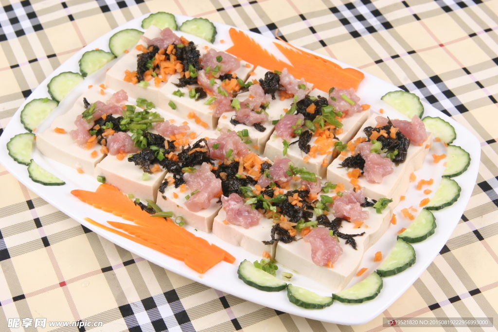 橄榄菜肉碎蒸山水豆腐