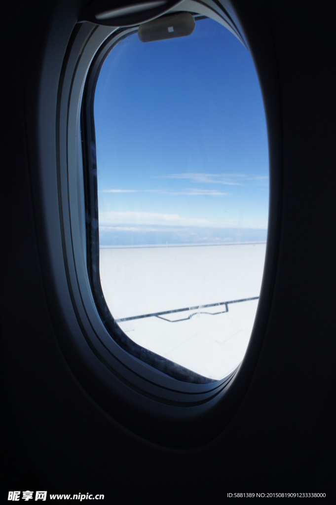 飞机悬窗