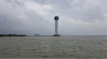 湖中观光塔