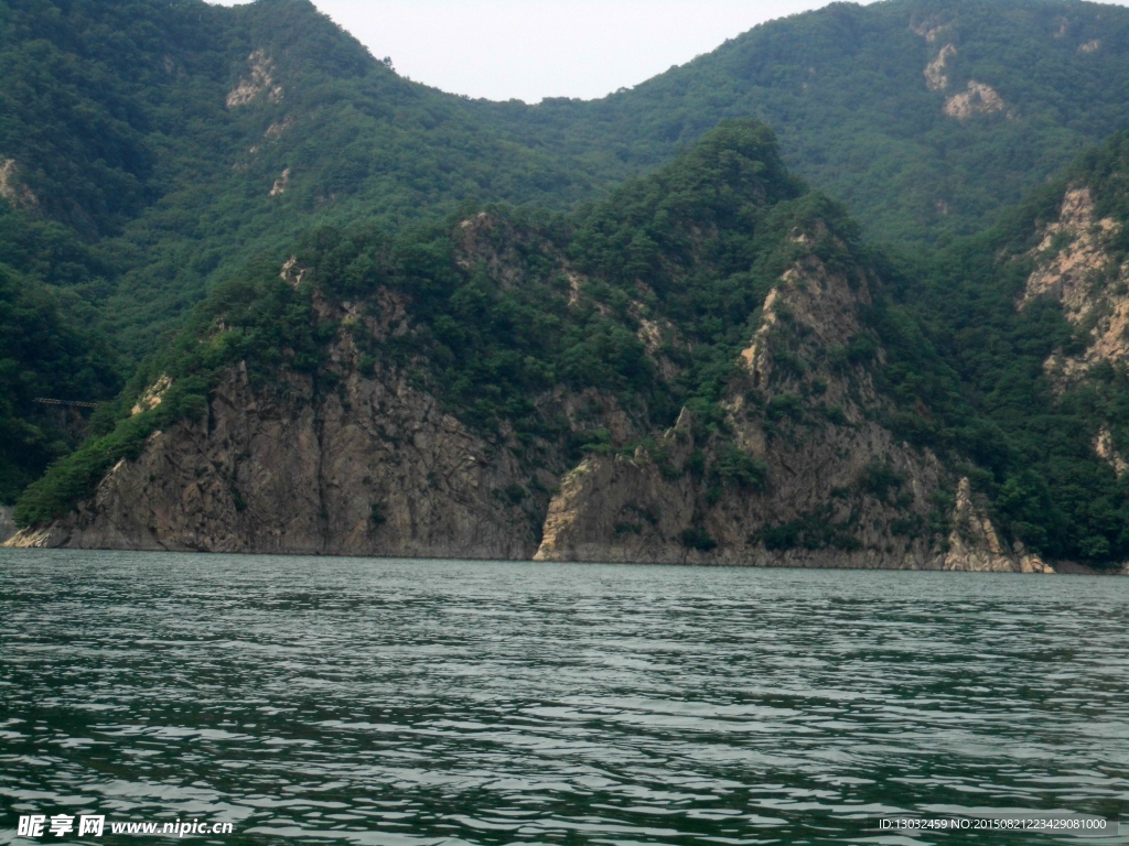 湖水
