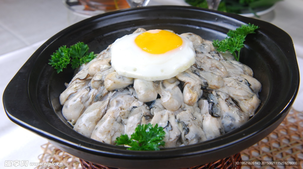 砂锅葱姜海蛎子