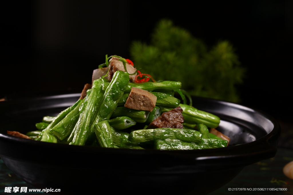 砂锅鹅香豆