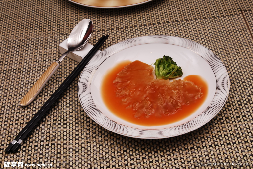 秘制红烧扒翅