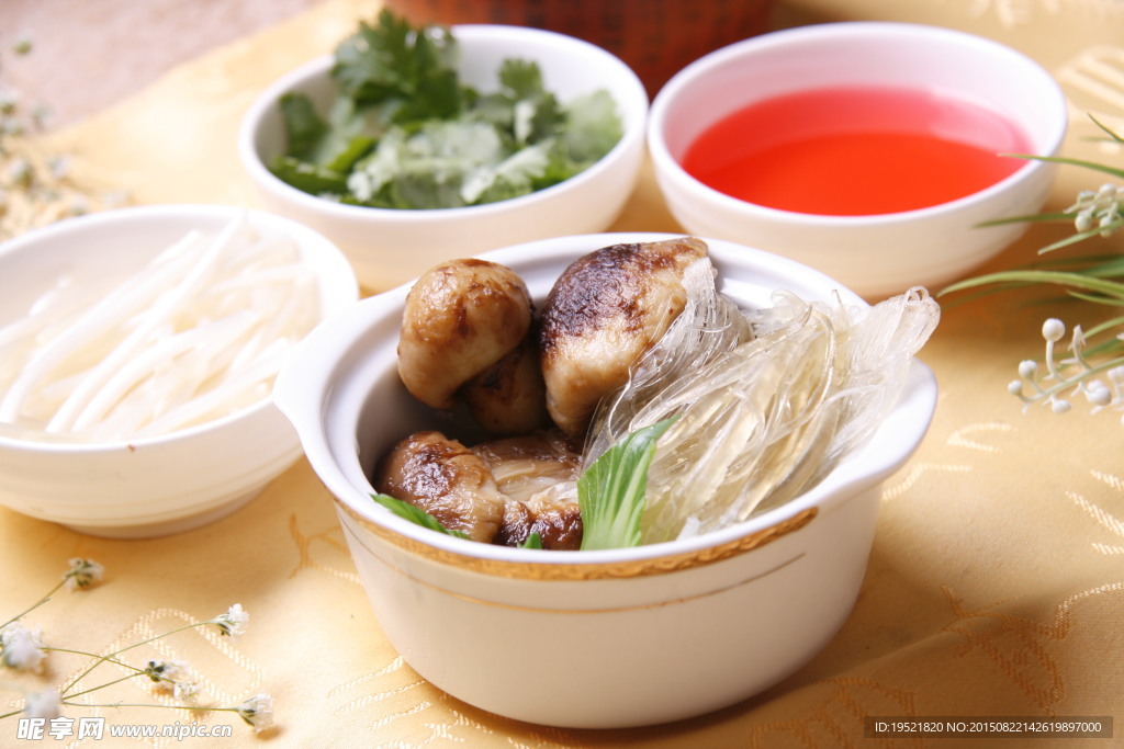 松茸菜胆翅