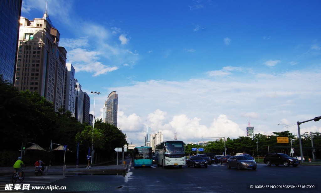 城市交通 雨后天晴