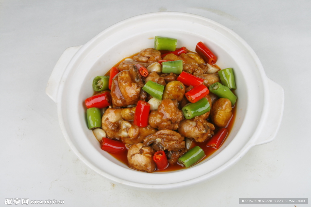 板栗煨土鸡