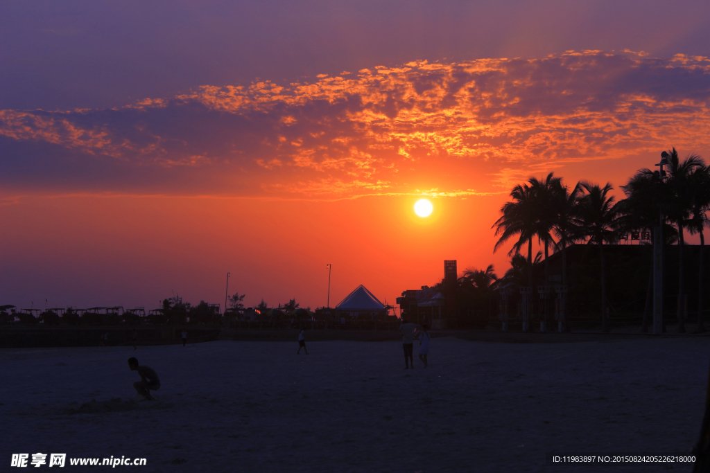 北海银滩夕阳红