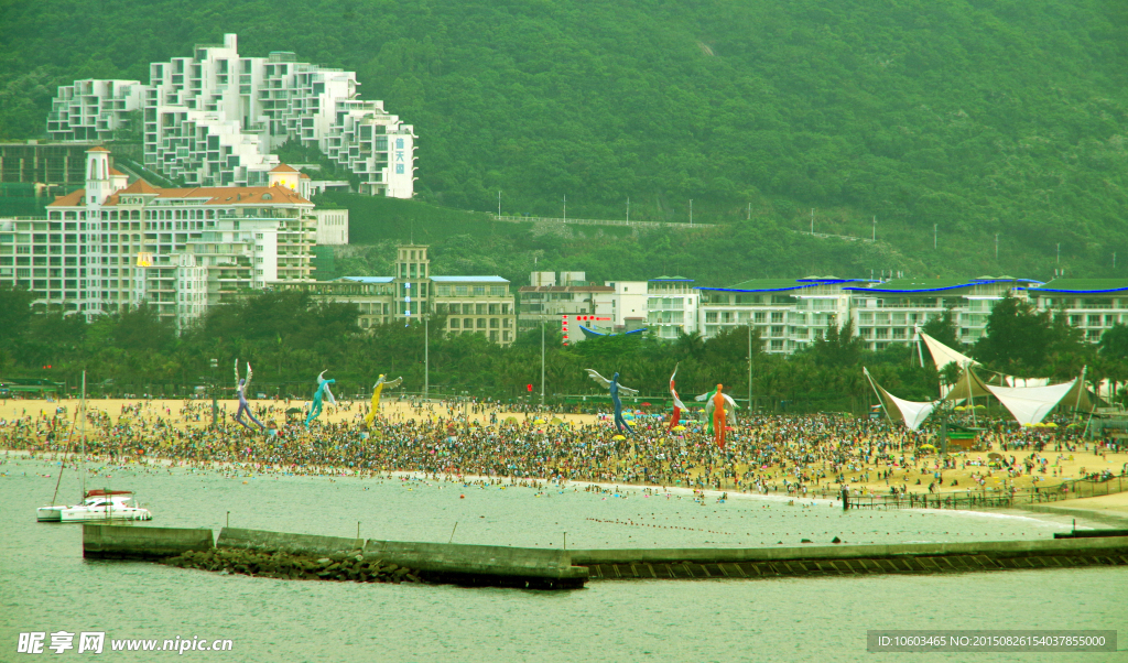 海滨风光 人山人海