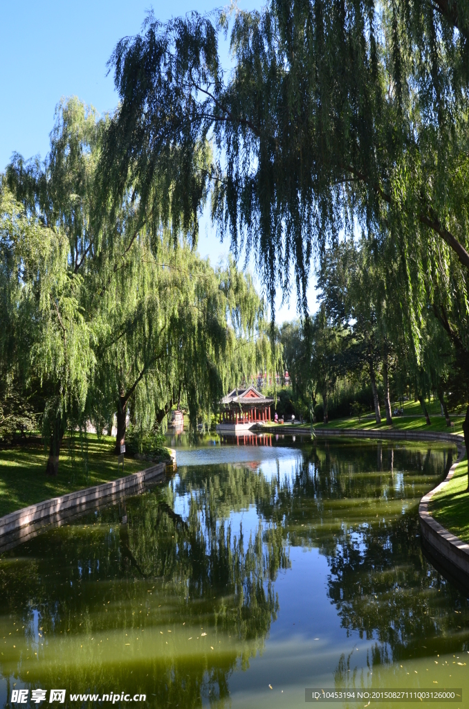 河面风景