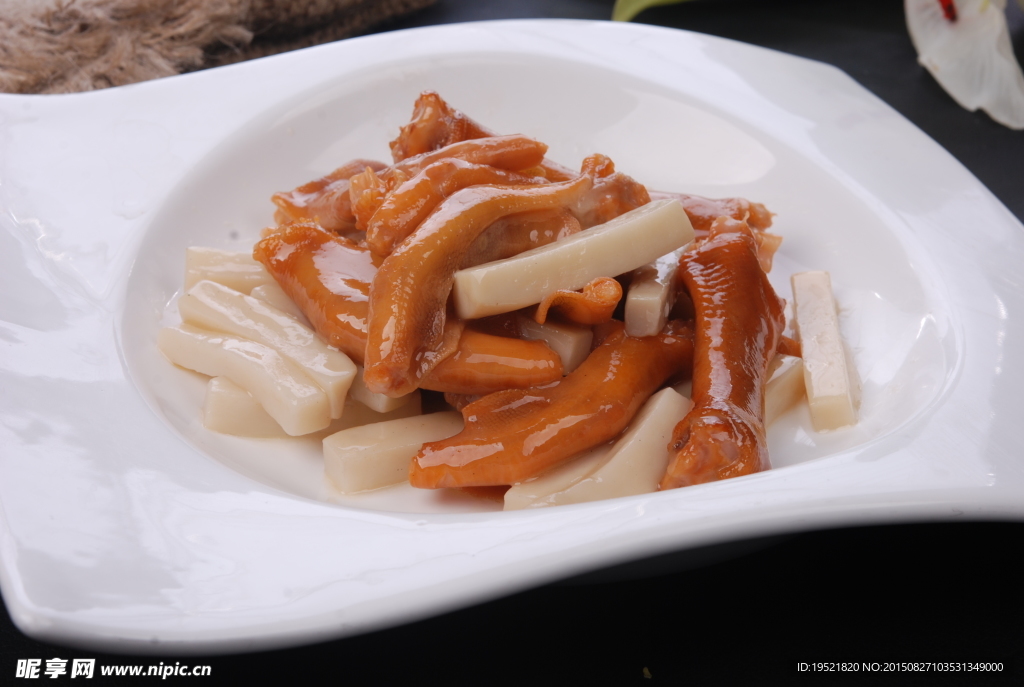 鲍菇大鹅掌秘制卤香型