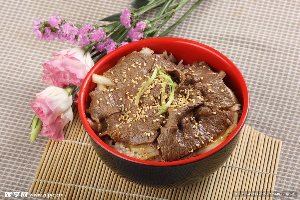 日式牛肉饭