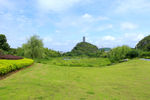 蓝天宝塔草地