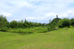宝塔蓝天草地