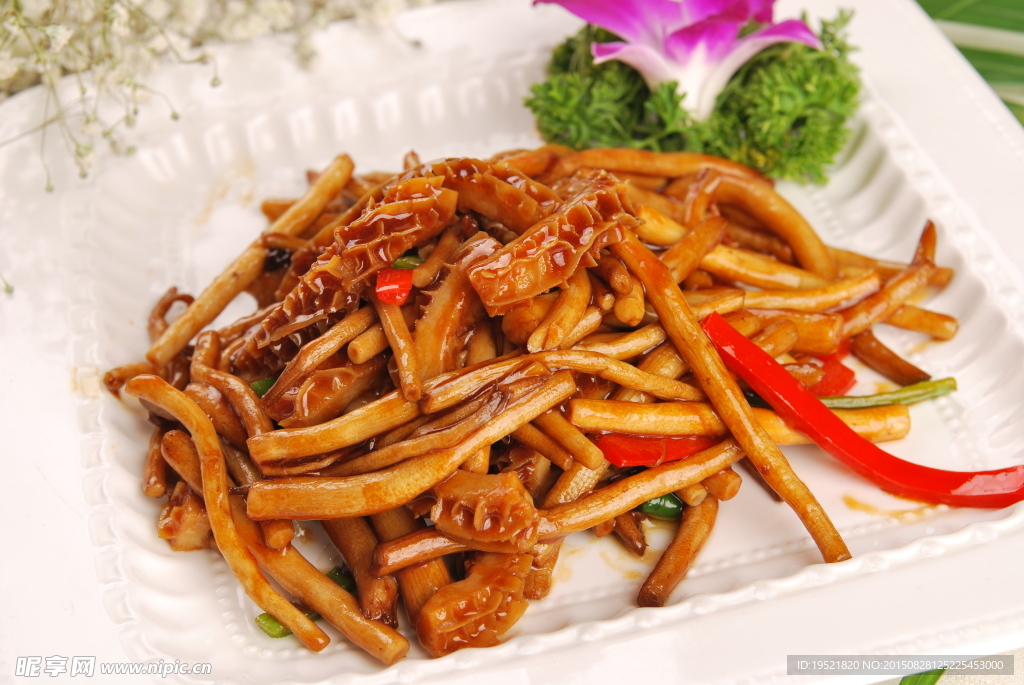 茶树菇炒金钱肚