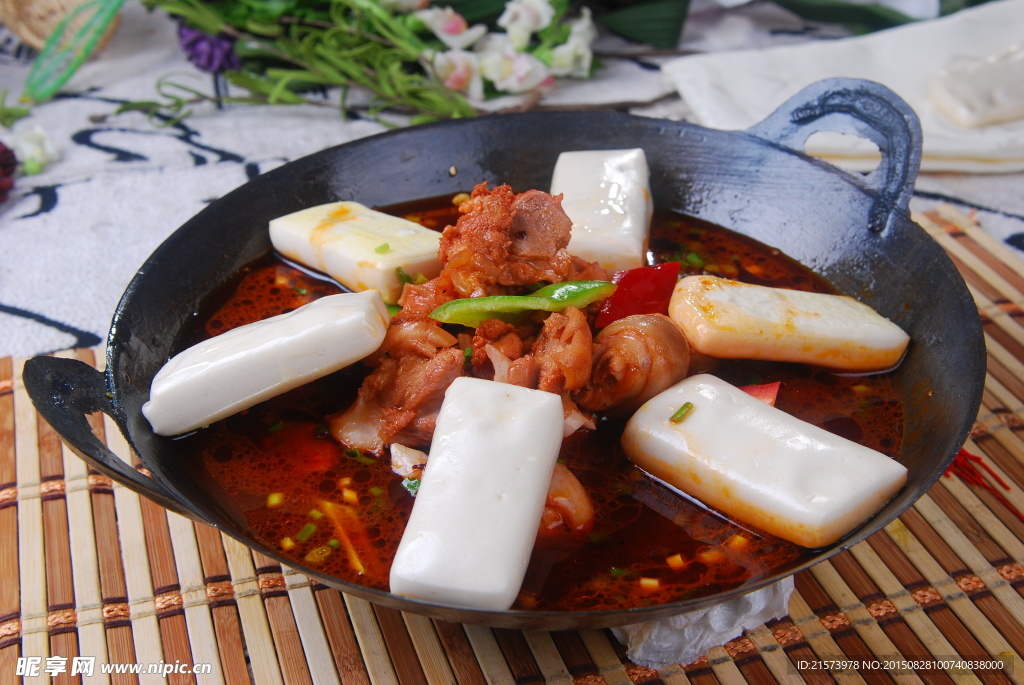 铁锅狗肉煮饼