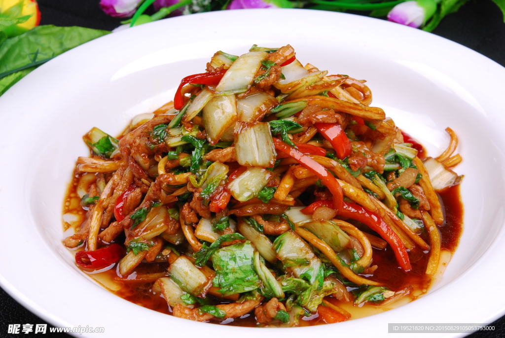 手捏菜炒肉跟