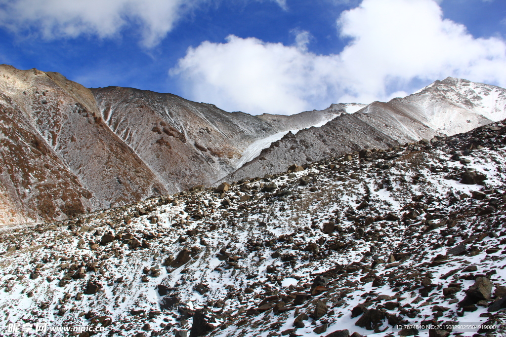 高原雪山