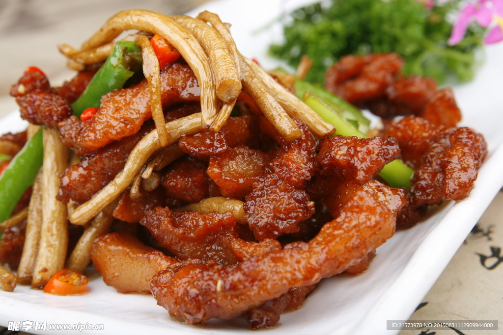 茶树菇猪颈肉