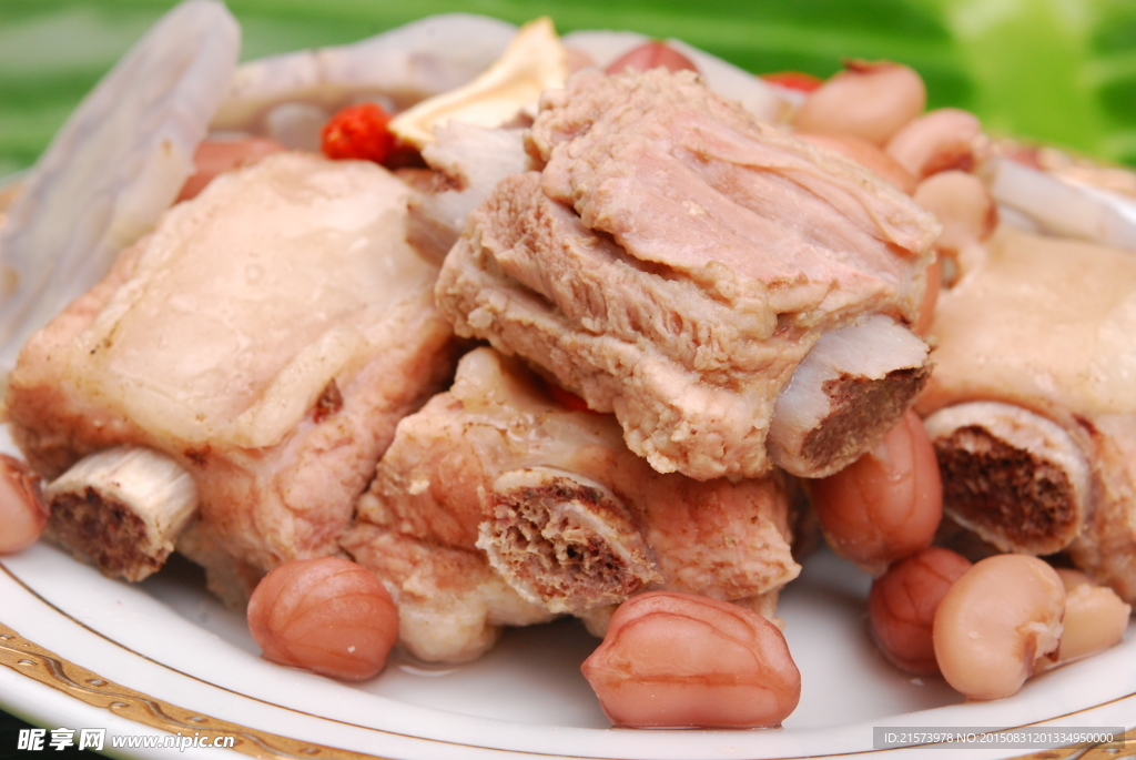 扁豆莲藕煲糖排
